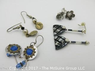 4 pair of earrings - #1346