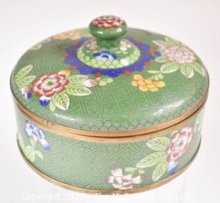 Vintage Chinese Green Cloinsonne Round Enamel Lidded Box. 