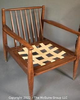 Vintage Mid Century Modern Walnut Spindle Back Armchair Made By Tell City Chair Company, Indiana . 