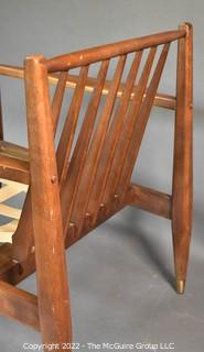 Vintage Mid Century Modern Walnut Spindle Back Armchair Made By Tell City Chair Company, Indiana . 