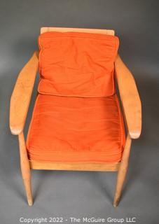 Vintage Childs' Mid Century Modern Spindle Back Armchair. 18" x 21" x 16".