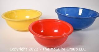 Set of Three (3) Pyrex Clear Bottom Primary Color Mixing Bowl Set