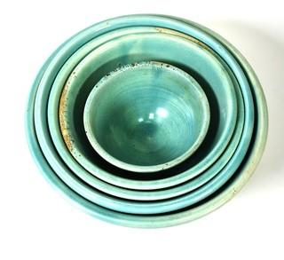 Set of Five (5) Blue Beehive Ringware Weller Pottery Nesting Mixing Bowls 