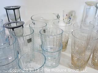 Assorted glassware 