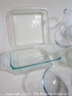 Assorted glass servingware 