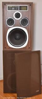 Two (2) Vintage Fisher Stereo Standard Series Speakers, ST-450. 17" x 27". Untested