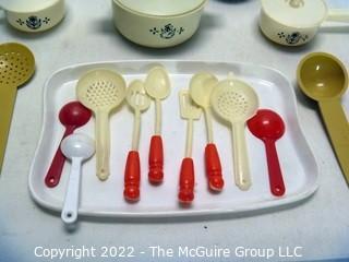 Collection of plastic child's kitchen playware sets - Corning Ware pattern