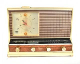 Mid Century Arvin Electric Transistor AM/FM Clock Radio 