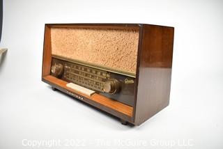 Graetz Komtess 1111E (1958) Radio Manufactured in Germany (untested) tube radio