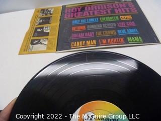 Vinyl record LP albums:   Selection of male country titles: Johnny Cash, Roy Orbison, Charlei Pride (sealed)