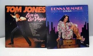 Vinyl record LP albums:   Selection of pop titles: Tom Jones and Donna Summers (w/poster)