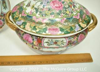 Chinese Export Porcelain Gilt Rose Medallion Tureen with Underplate