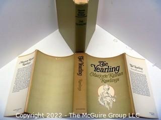 Selection of mixed year children's books most with dust jackets: Cleary, etc