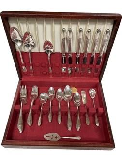 Silver Plated WM Rogers Flatware in Storage Box.