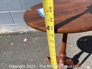 Wood Tilt Top Tea Table or Stand.  15" Diameter 