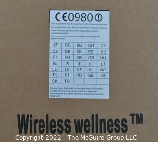 Networking and Communication Equipment: NOS MERU NETWORKS  - "Air Traffic Control: Airtime Fairness" Product: AP832e P/N: 890-50078-D  S/N: 0314A832e149A63