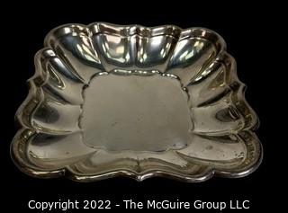 Reed & Barton Sterling Silver Windsor Scalloped Fruit Bowl. 398 grams
