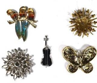 Group of Five (5) Costume Jewelry Brooches, One with Broken Clasp.