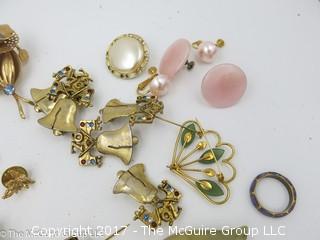 Assortment of costume jewelry #1456