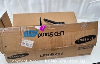 NOS Networking and Communication Equipment: Samsung LFD Stand for flat screen panels