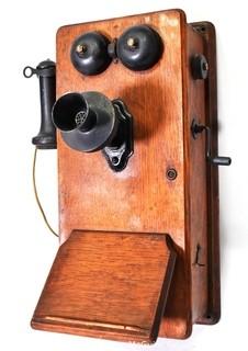 Antique Stromberg - Carlson Hand Crank Wood Wall Phone - Rochester, NY 