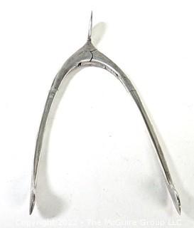 Gorham Wishbone Sterling Silver Hinged Sugar Tongs Nips.  13 grams. 