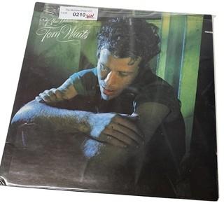 Classic Rock Vinyl Record Album: Tom Waits "Blue Valentine" Asylum 6E-162-B