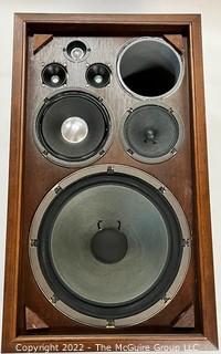 Vintage 4-Way Speakers: SANSUI SP2000 : 15" x 25 3/4" x 12 3/4" 45lb@