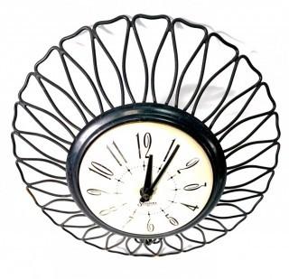 Mid Century Metal Sunburst Wall Clock Made by Sessions. 12" diameter  