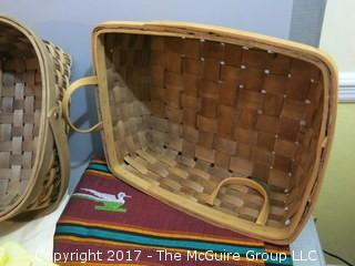 Collection including baskets (note damage to handles), linens, vintage Revlon buffer, Empirin compound bottle and ladies dress gloves