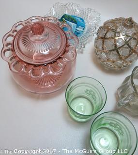 Assortment of glassware 