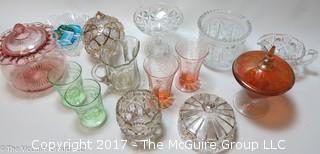 Assortment of glassware 