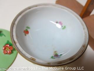 Dresden tri-footed covered bowl with floral decoration