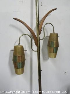 Vintage M-C spring loaded pole lamp 