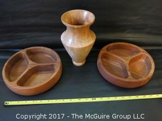 Collection of treenware including a pair of tri-sectioned wooden bowls and a lathe turned spalted maple vase; signed by the craftsman 