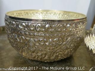 ()3) metal serving bowls pieces 