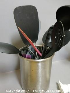 Collection of kitchenware including pyrex nesting bowls, French Apilco, utensils and knives 