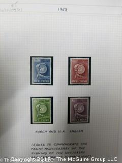 (#2153) Collection of Vietnam stamps and binder 