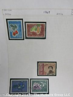 (#2153) Collection of Vietnam stamps and binder 