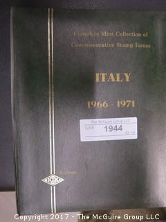 (#1944) Italian Stamp Album;  1966-71