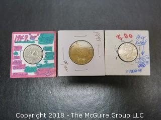 COLLECTION OF FOREIGN COINS INCLUDING 1947 "DOT" CANADIAN 5 CENT, 1991 CANADIAN DOLLAR AND 1947 CANADIAN NICKEL