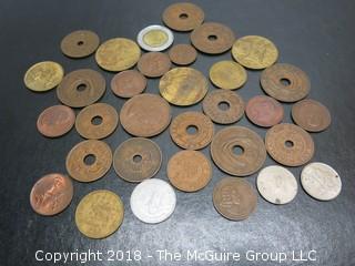 COLLECTION OF FOREIGN COINS INCLUDING SOUTH AFRICA, RHODESIA AND KENYA