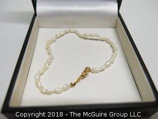 LADIES SEA PEARL BRACELET WITH 14K CLASP