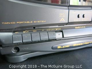 JVC Portable Twin CD  PC-XT3 with speakers 