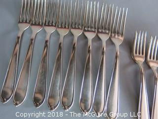 Sterling Flatware and case; 760 grams excluding knives 