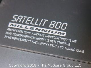 Grundig Short Wave Radio; Satellit 800 Millenium; in working order