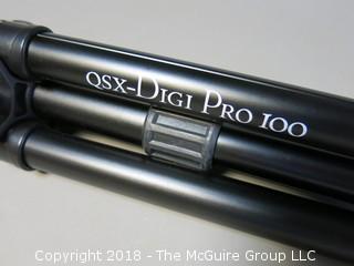 Quantaray Tripod - QSX-Digi Pro 100