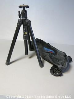 Quantaray Tripod - QSX-Digi Pro 100