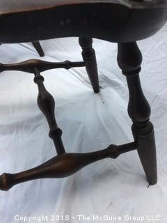 19th Century Set of 2 American Braced Bow Back Windsor Side Chairs