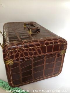 Vintage Makeup/Train Case with Mirror Inside, Working Latches